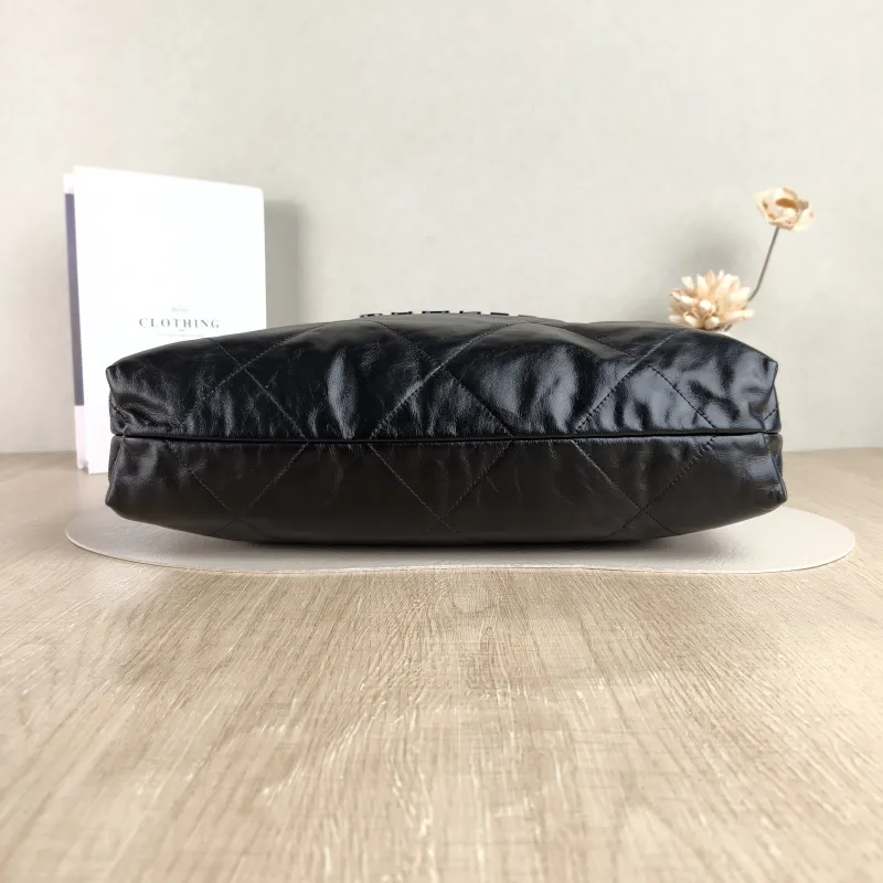 Chanel Shoulder Bag 22Bag Black CC alfskin Medium 39 × 8 × 42 cm — cover view 2 of 5