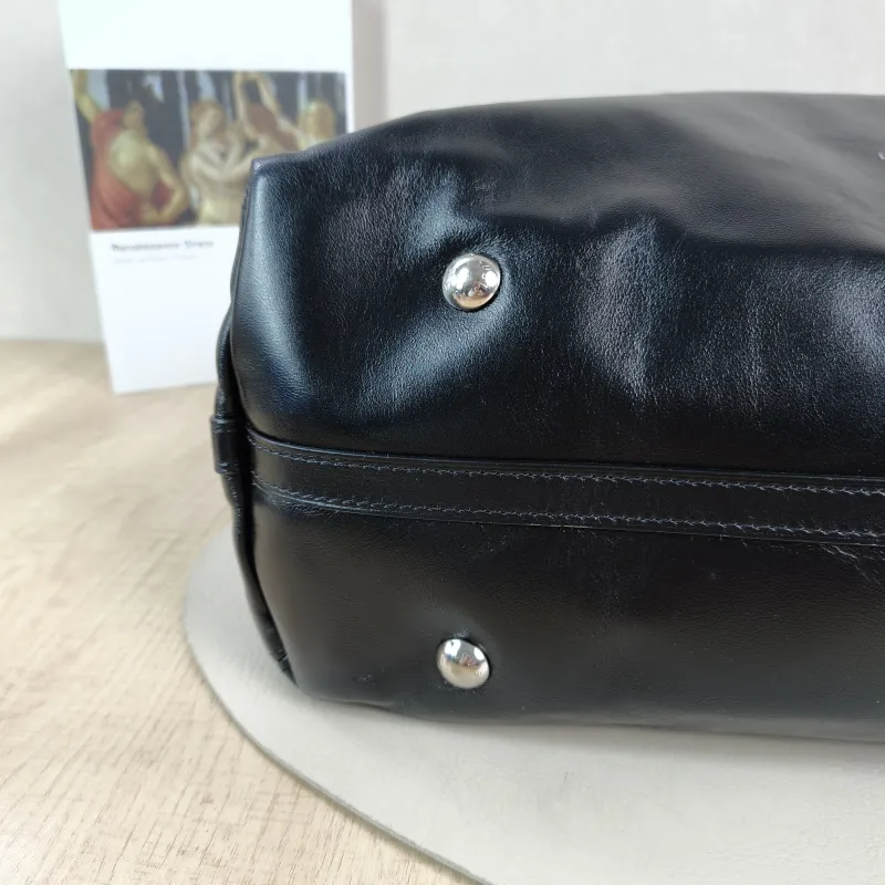 Louis Vuitton Crossbody Bag Carryall Vibe Black SL ambskin Medium 39 × 15 × 30 cm — detail view 5 of 14