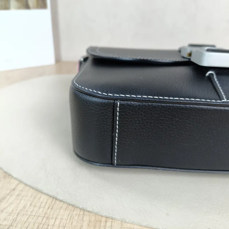DIOR Crossbody Bag Black Calfskin Small 23 × 6 × 17.5 cm — detail view 9 of 11