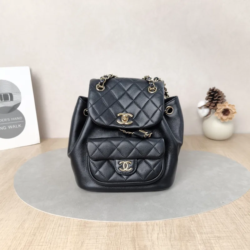 Chanel Backpack Duma Black Lambskin Small18 × 9.5 × 19 cm