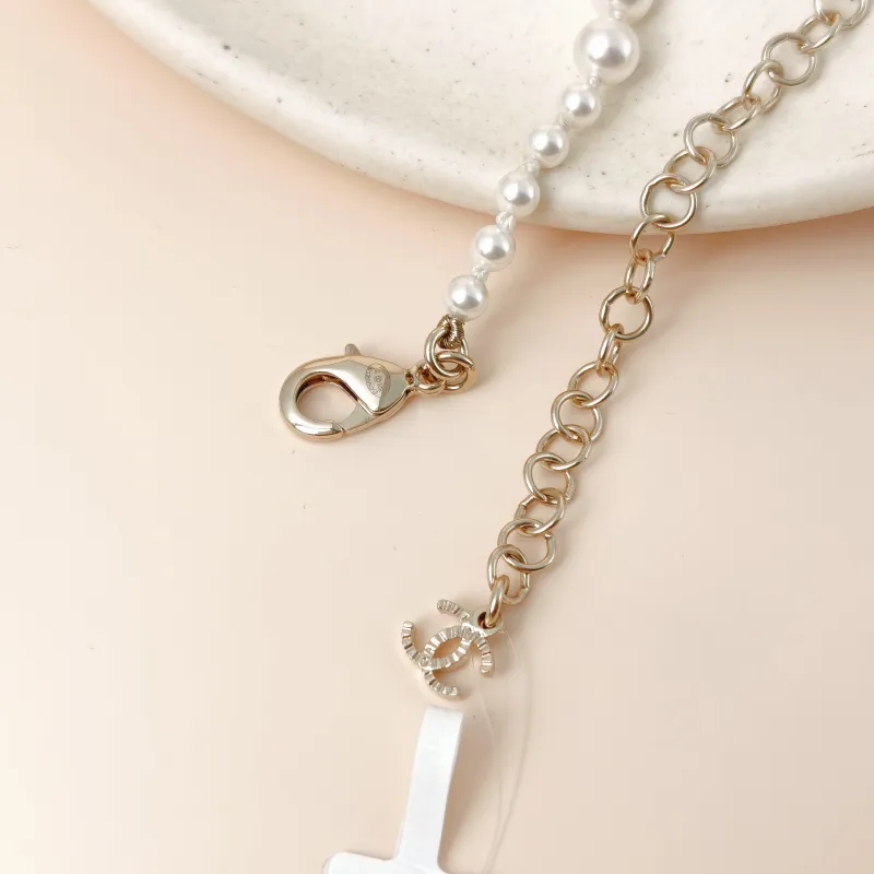 Chanel Necklace Clogo Necklace White Pearl One Size 44cm — cover view 5 of 8