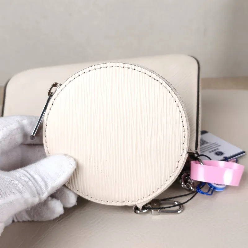 Louis Vuitton Shoulder Bag MARELLINI White Epi Embossed Calfskinmini19 × 6.5 × 13.5 cm — detail view 12 of 14