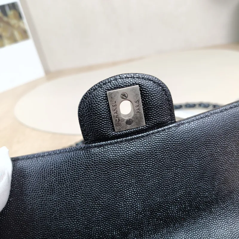 Chanel Crossbody Bag Classic Flap Large Mini CF Mini Black V Grained Calfskin mini20 × 6 × 12 cm — detail view 6 of 14