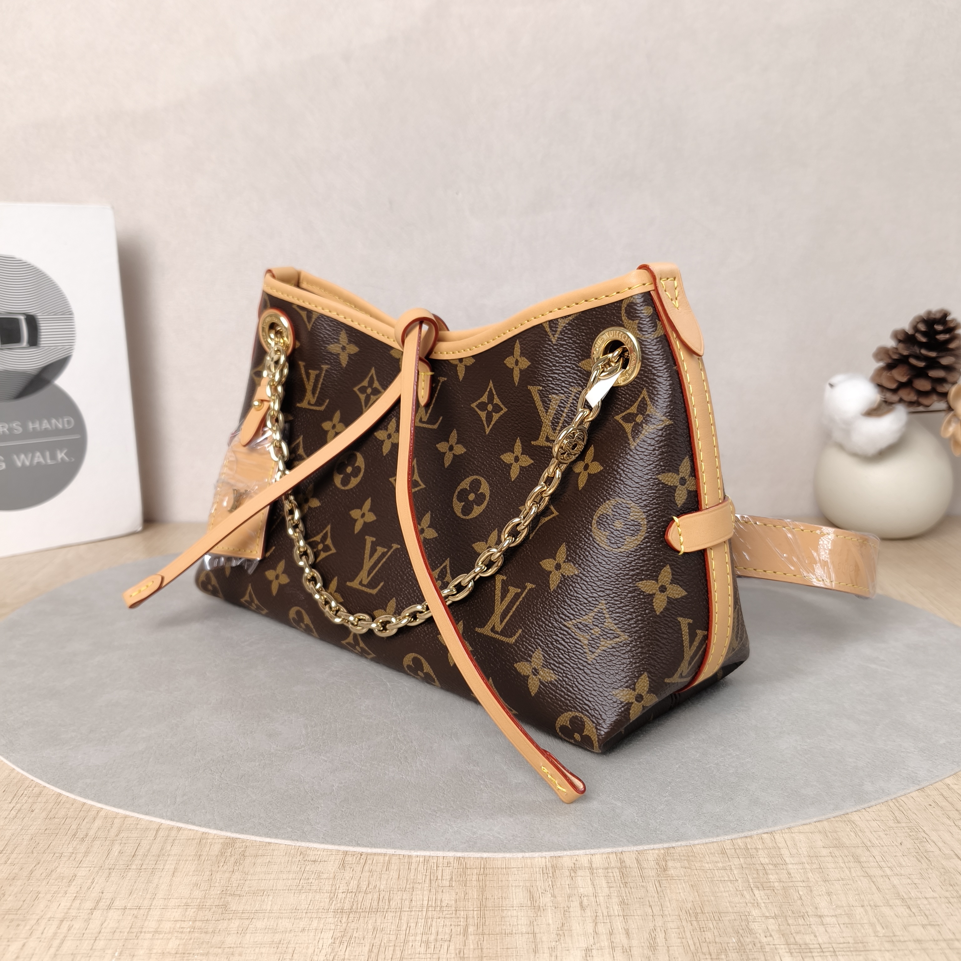 Louis Vuitton Crossbody Bag Carryall BB Monogram PVCBB26 × 10 × 17 cm — cover view 2 of 6