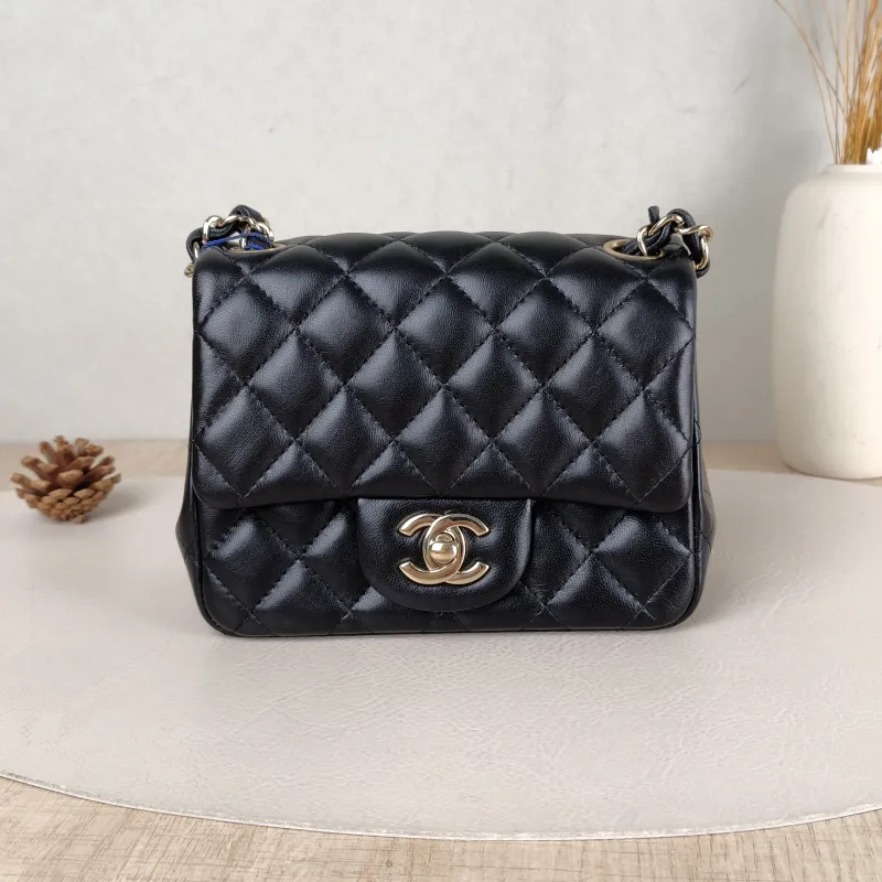 Chanel Crossbody Bag Classic Flap Mini CF Mini Black SL ambskin Mini 17 × 8 × 13.5 cm