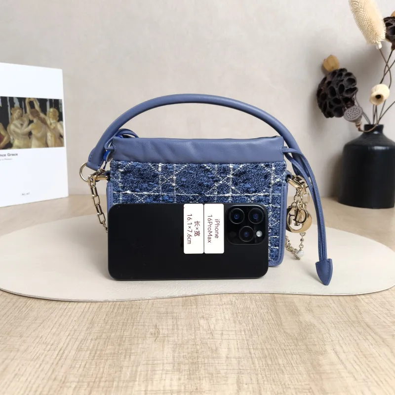 DIOR Shoulder Bag Shoulder Bag Blue Calfskin19 × 4 × 14 cm — cover view 2 of 5