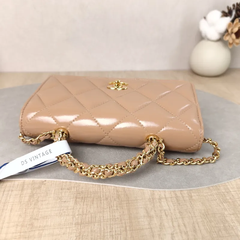 Chanel Crossbody Bag woc Brown Lambskin One Size19.2 × 3.5 × 12.3 cm — detail view 11 of 13