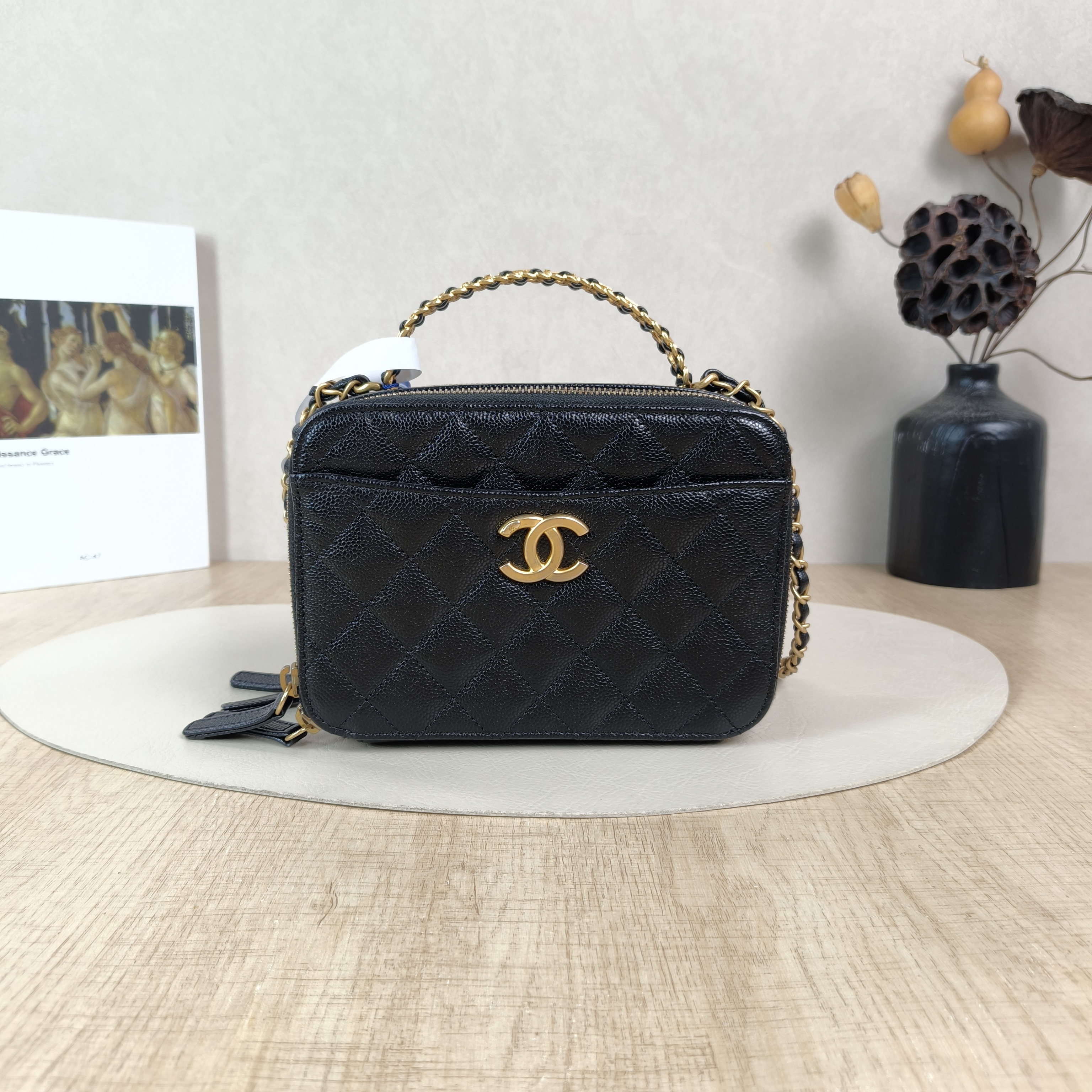 Chanel Crossbody Bag Camera Bag Black Grained Calfskin One Size18.5 × 8 × 13 cm