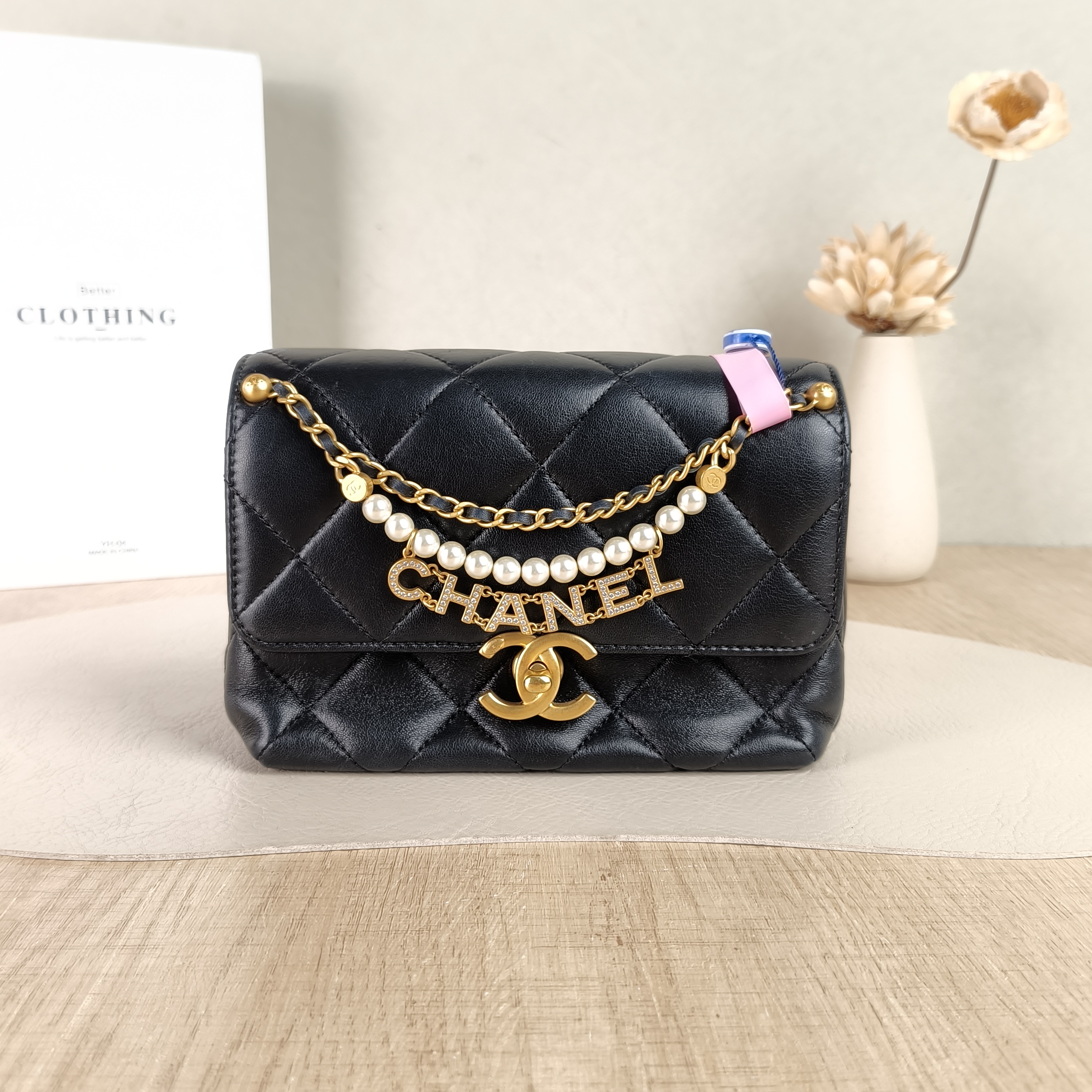 Chanel Crossbody Bag24a Pearl Black Lambskin One Size18 × 8 × 12 cm