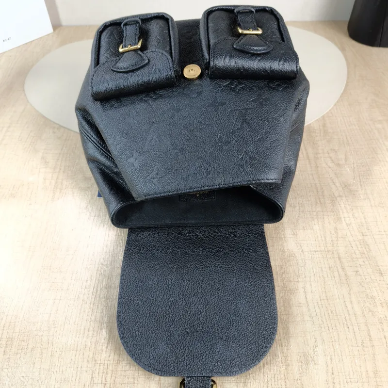 Louis Vuitton Backpack Backup Backpack Black Calfskin One Size20 × 14 × 22 cm — detail view 1 of 13