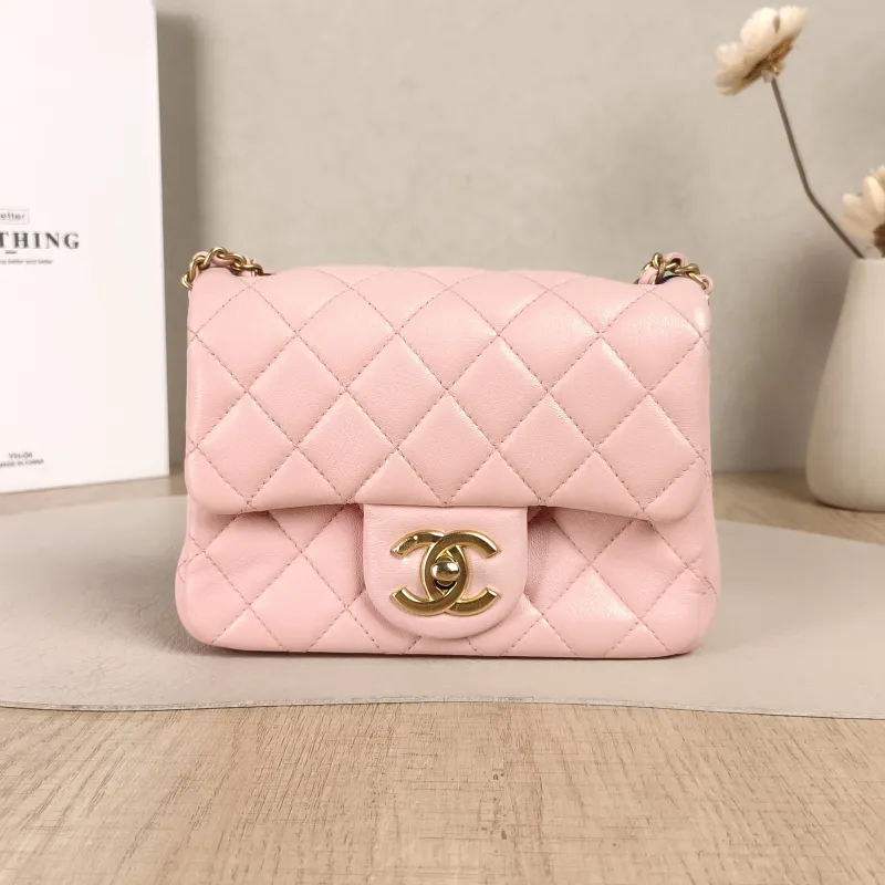 Chanel Crossbody Bag25b c Pink Lambskin mini18 × 7 × 13 cm