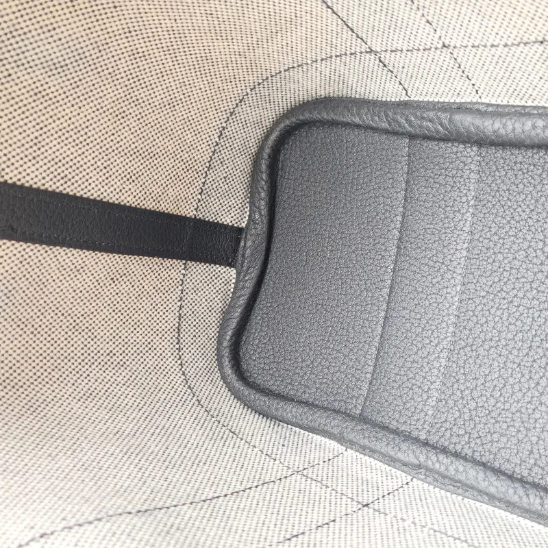 Hermès Top Handle Bag Neo Garden 23 Mini Black · Beige Canvas · Negonda Calfskin Mini 23 × 10 × 16 cm G — detail view 4 of 8