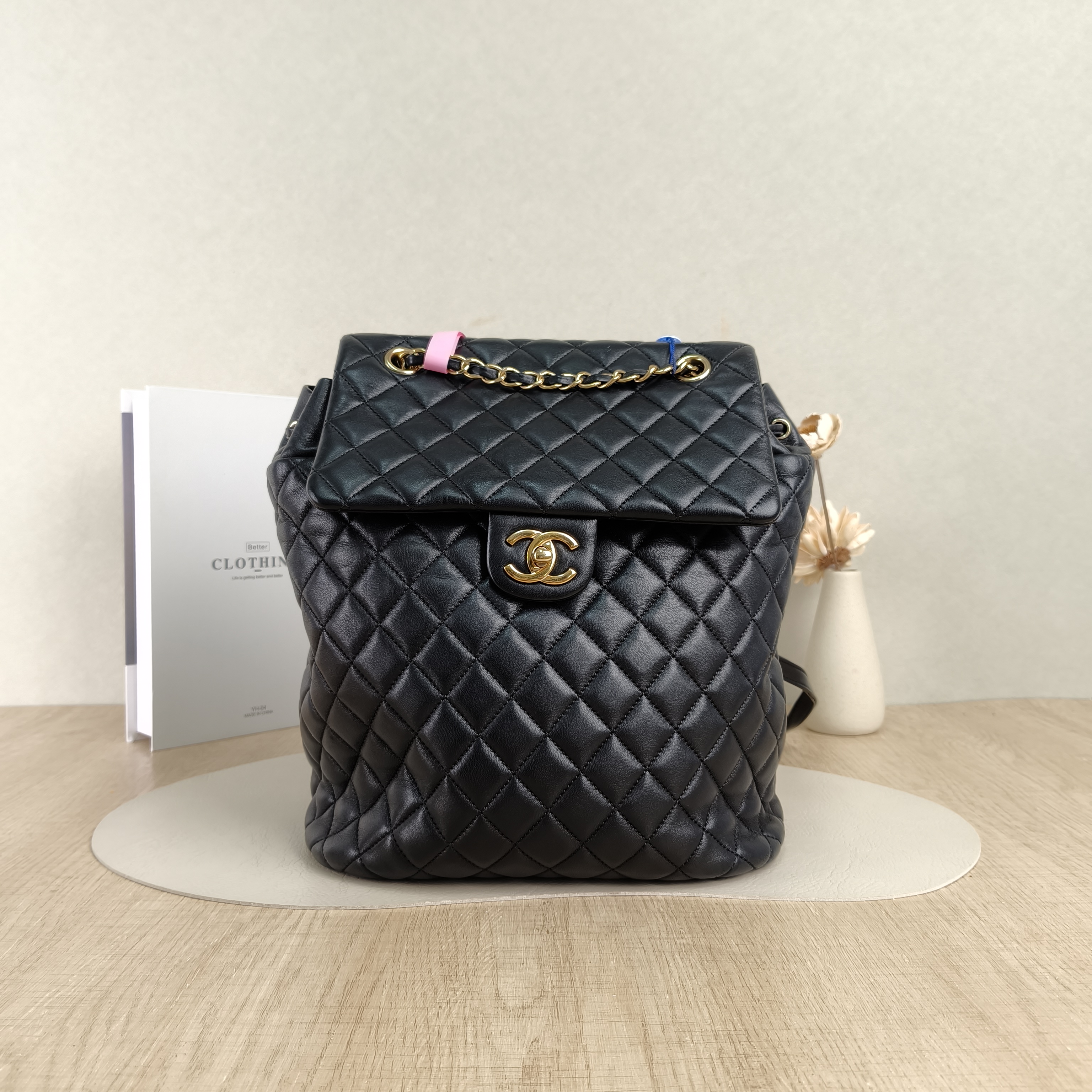 Chanel Backpack Backpack Black Lambskin Medium24 × 13 × 28 cm