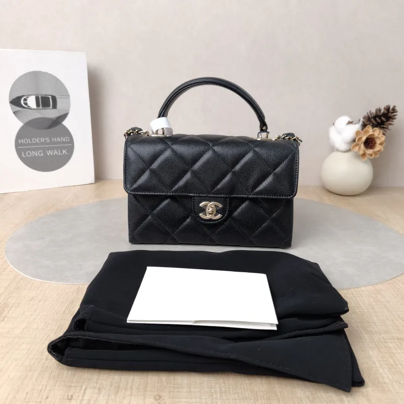 Chanel Crossbody Bag Edition mini Black Grained Calfskin mini 20 × 8 × 12.5 cm — cover view 4 of 6