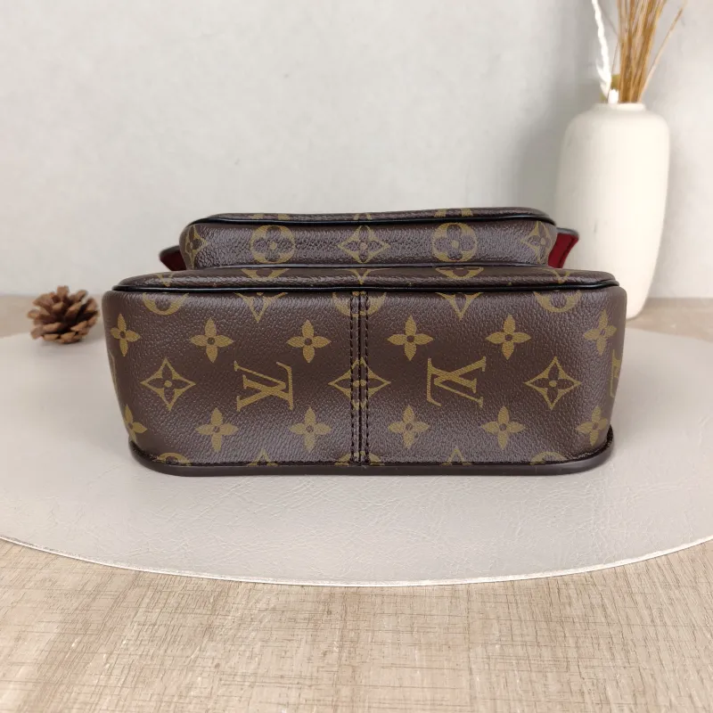 Louis Vuitton Crossbody Bag Passy Messenger Bag Monogram PVC Small23 × 9 × 17 cm — cover view 5 of 6