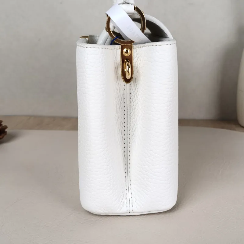 Louis Vuitton Shoulder Bag MY Capucines White Calfskin One Size 23 × 8 × 15 cm — detail view 10 of 13