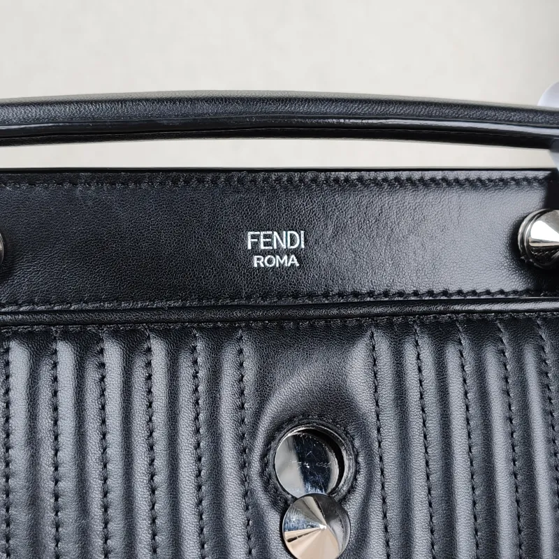 FENDI Crossbody Bagdotcom click Top Handle Bag Black Lambskin One Size23 × 11 × 15 cm — detail view 1 of 12