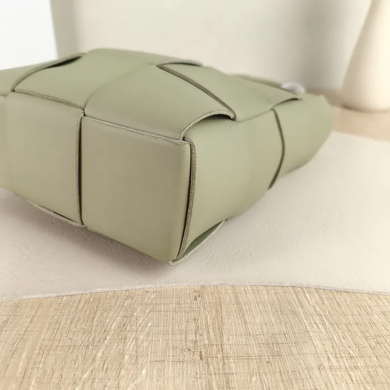 Bottega Veneta Shoulder Bag Cassette Woven Green Lambskin One Size 16.5 × 5.5 × 22 cm — detail view 9 of 9