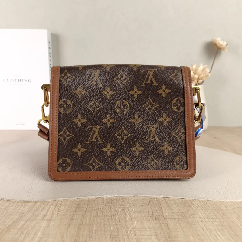 Louis Vuitton Crossbody Bag Dauphine Monogram PVC Mini 20 × 9 × 15 cm — cover view 2 of 5