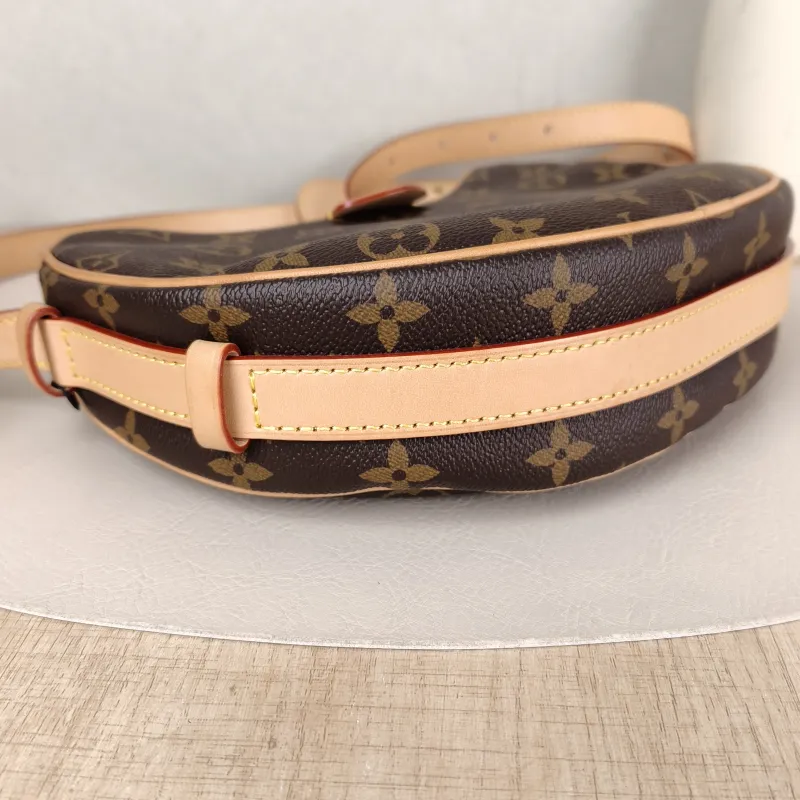 Louis Vuitton Shoulder Bag Croissant Monogram PVC Medium25 × 5 × 15 cm — detail view 10 of 13