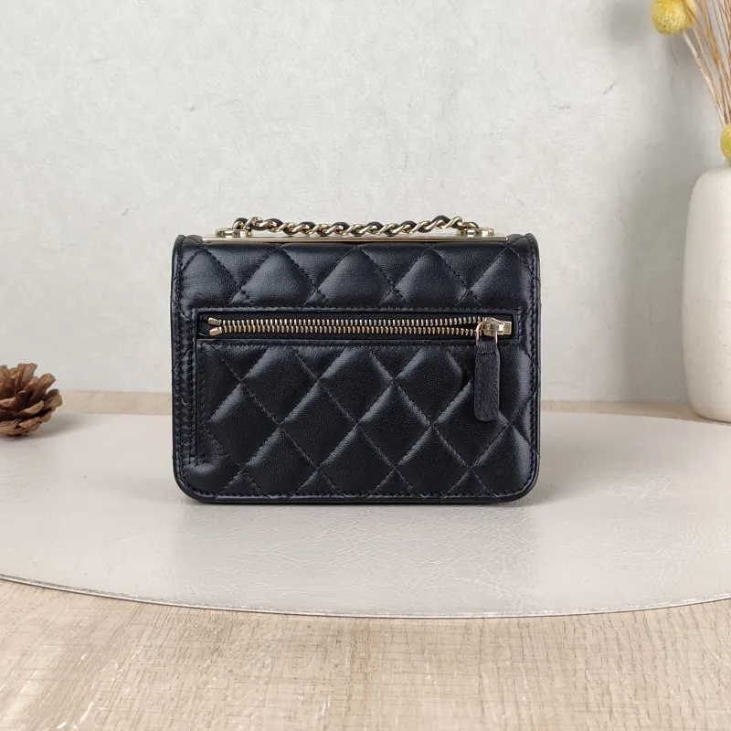 Chanel Crossbody Bag trendy cc woc Black Lambskin Mini 15.5 × 4 × 11 cm 30 — cover view 4 of 6