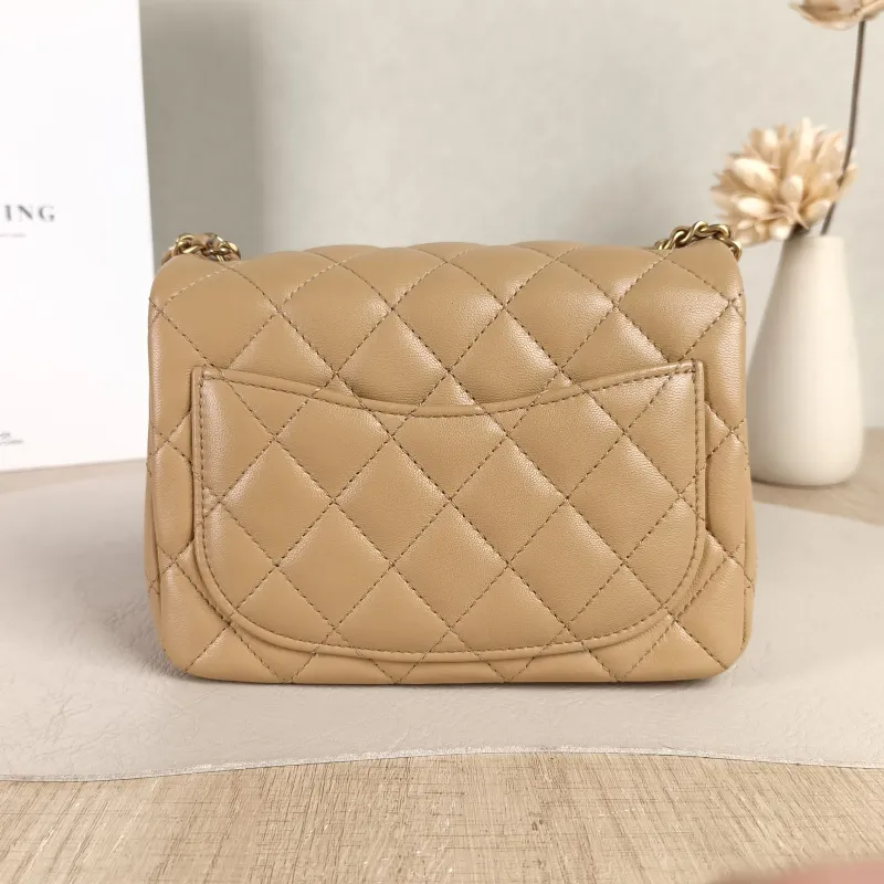 Chanel Crossbody Bag Taupe Lambskinmini17 × 8 × 13.5 cm — cover view 4 of 5