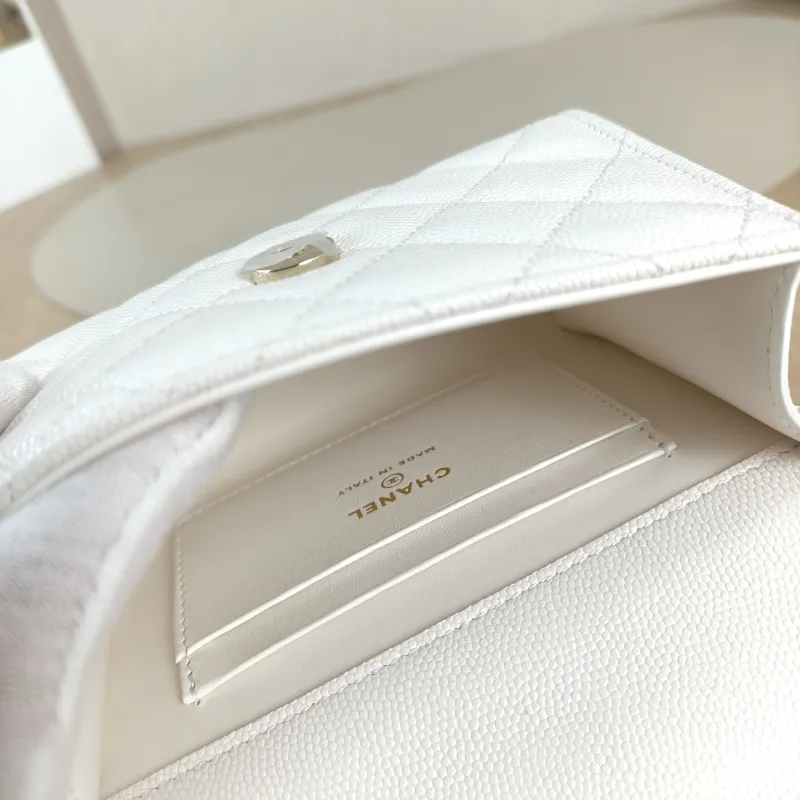 Chanel Crossbody Bag kelly White Grained Calfskin nano 15 × 5 × 11 cm — detail view 8 of 12
