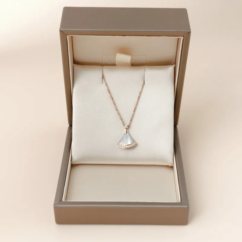 Bvlgari Necklace DIVAS’ DREAM Collection Pearl Pavé Diamond Rose Gold 18KR ose Gold Diamond Small 43cm — cover view 6 of 11