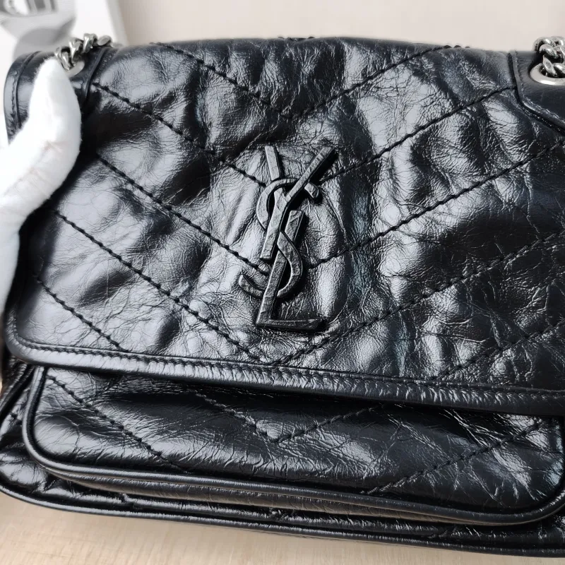 SAINT LAURENT Crossbody Bag Niki D Waxed Leather Calfskin Small21 × 7.5 × 16 cm — detail view 7 of 14