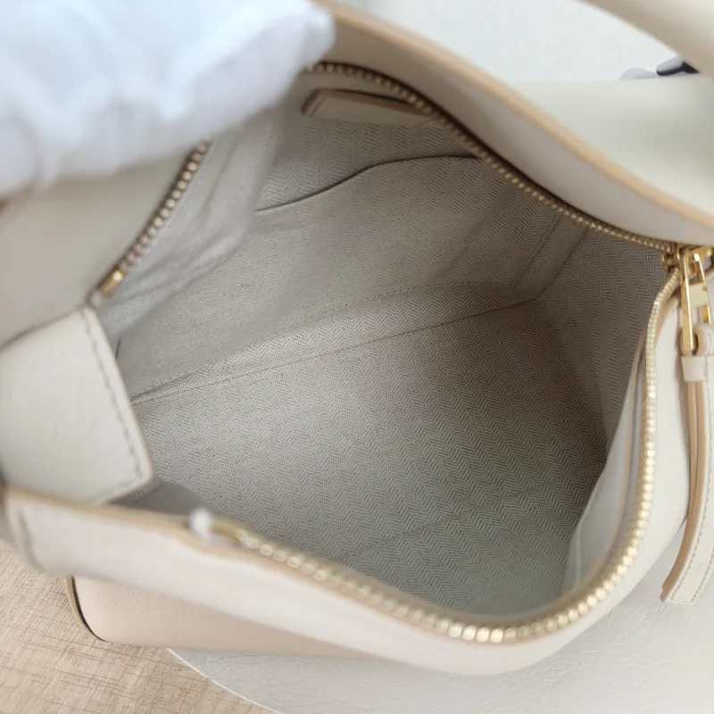 LOEWE Crossbody Bag Puzzle Colorblock CC alfskin Small24 × 10.5 × 16.5 cm — detail view 3 of 14