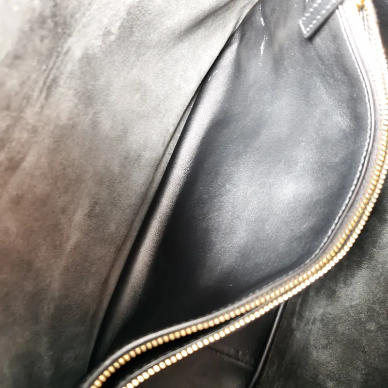 SAINT LAURENT Shoulder Bag LE 5 À 7 Hobo Black Calfskin Large30 × 13 × 31 cm — detail view 9 of 11