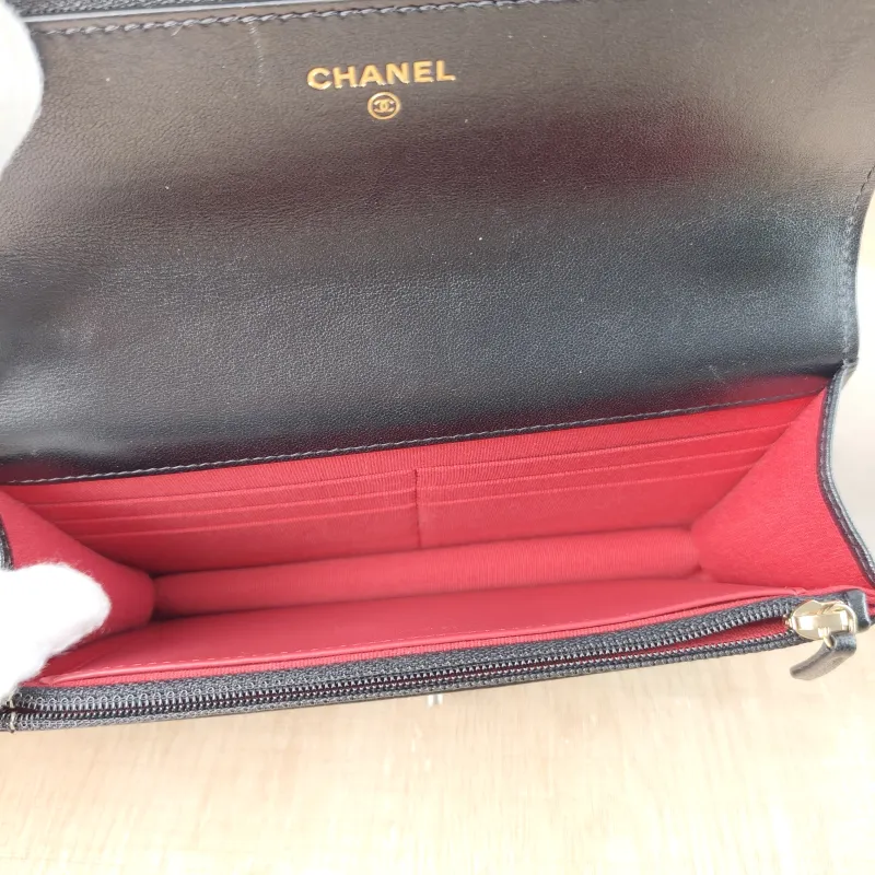 Chanel Crossbody Bag 19Bag WOC Black SL ambskin Mini 19.2 × 3.5 × 12.3 cm — detail view 2 of 11