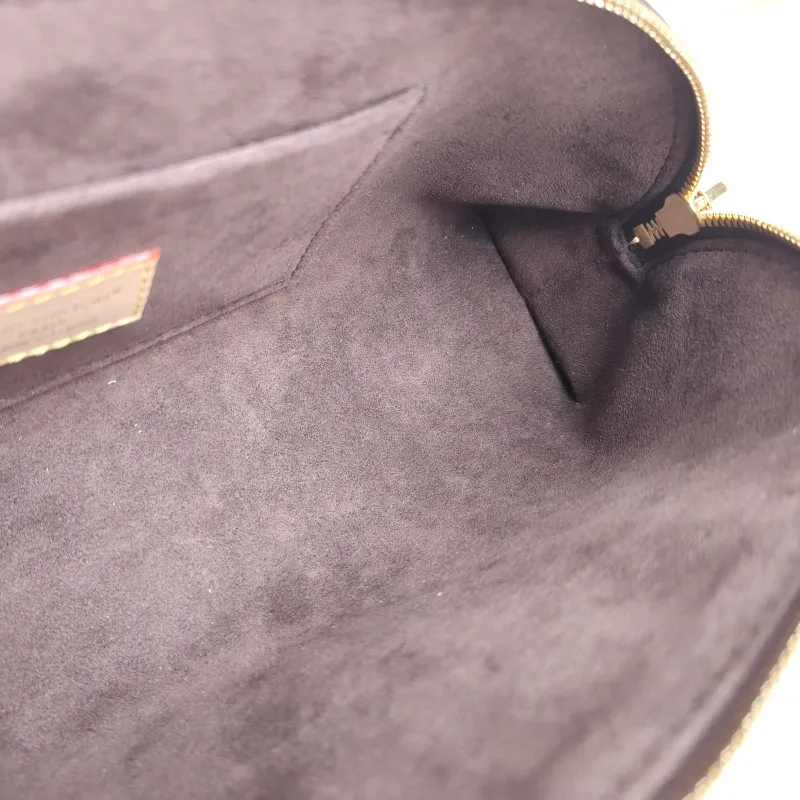 Louis Vuitton Shoulder Bag Squire East West Monogram PVC One Size 29 × 8 × 14 cm — detail view 8 of 9