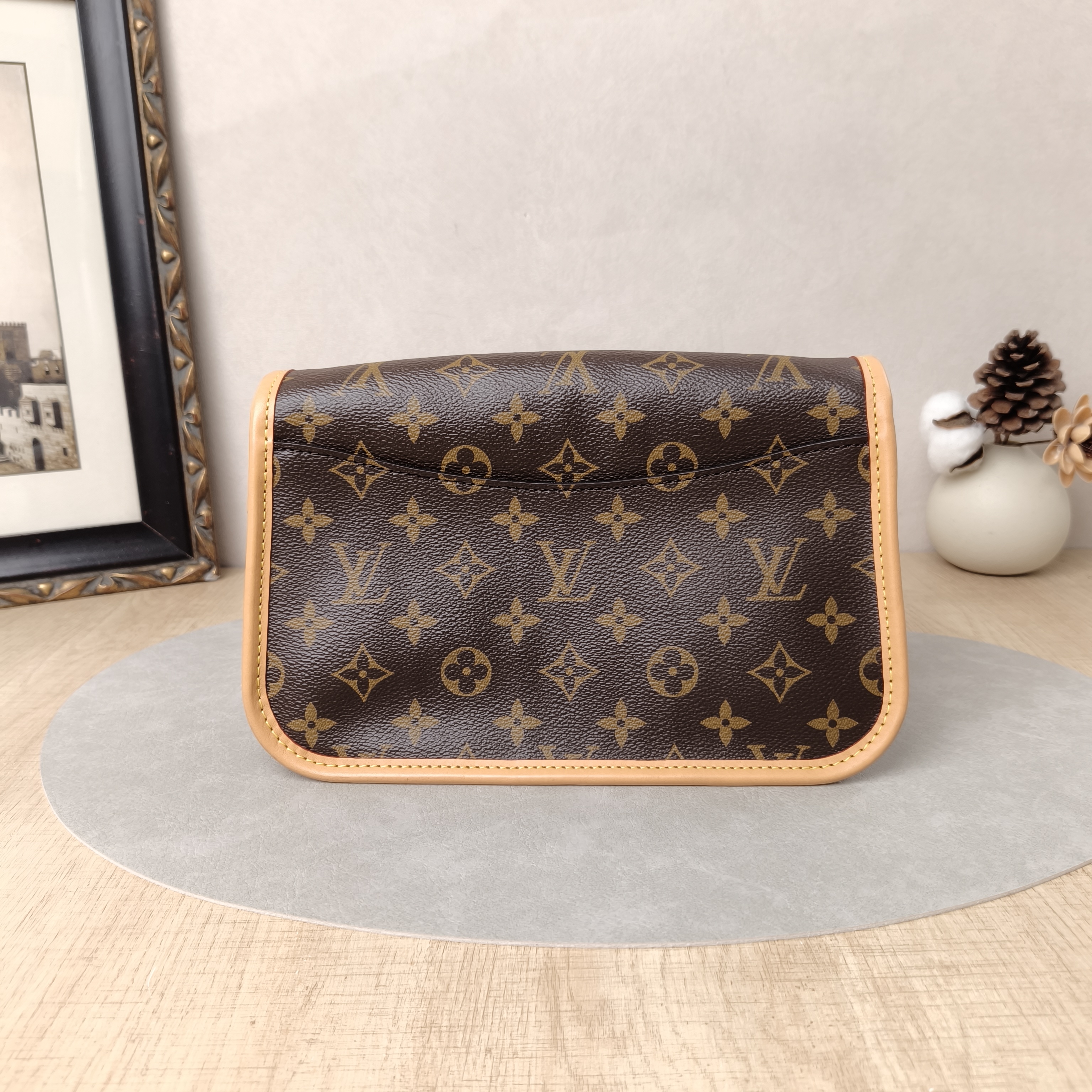 Louis Vuitton Crossbody Bag Diane Baguette Bag Shoulder Strap PVC Small24 × 9 × 15 cm — cover view 6 of 6