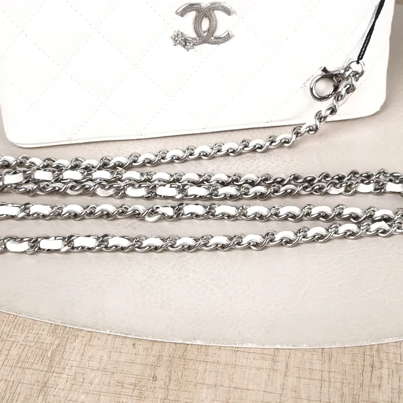 Chanel Crossbody Bag lp Box Bag Top Handle Crossbody Bag White Calfskin One Size 19.5 × 5 × 17 cm — detail view 6 of 13