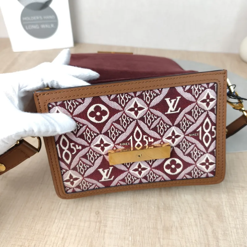 Louis Vuitton Crossbody Bag Dauphine 1854 mini20 × 9 × 15 cm — detail view 7 of 12