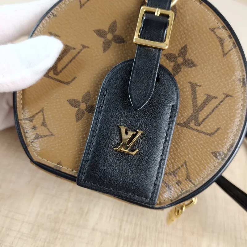 Louis Vuitton Crossbody Bag Mini BOITE CHAPEAU Monogram PVC Mini 13 × 6.5 × 12 cm — detail view 3 of 12