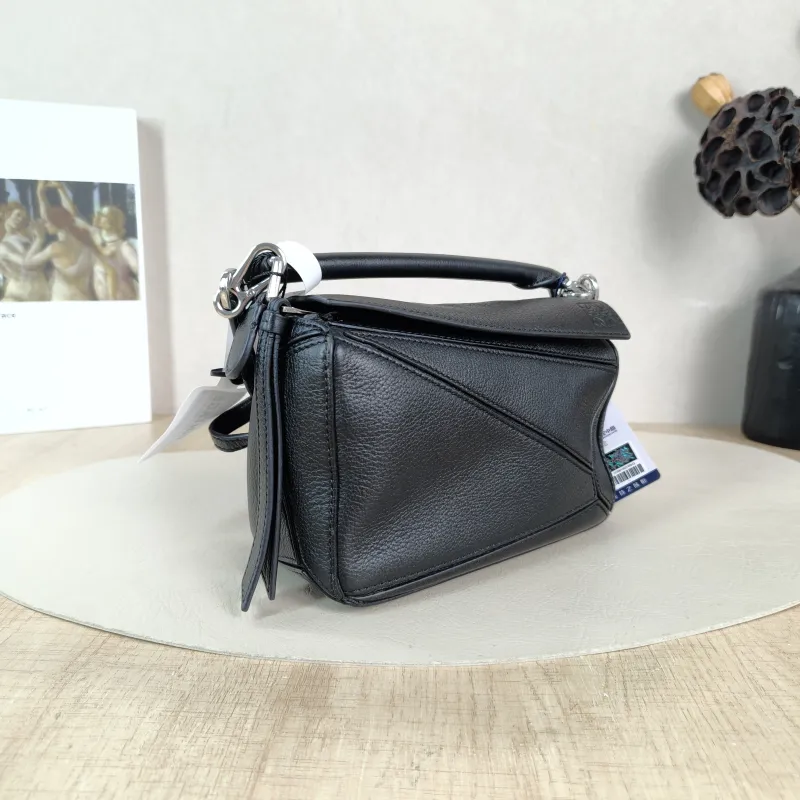 LOEWE Crossbody Bag Puzzle Black CC alfskin Mini 18 × 8 × 12.5 cm — cover view 5 of 5