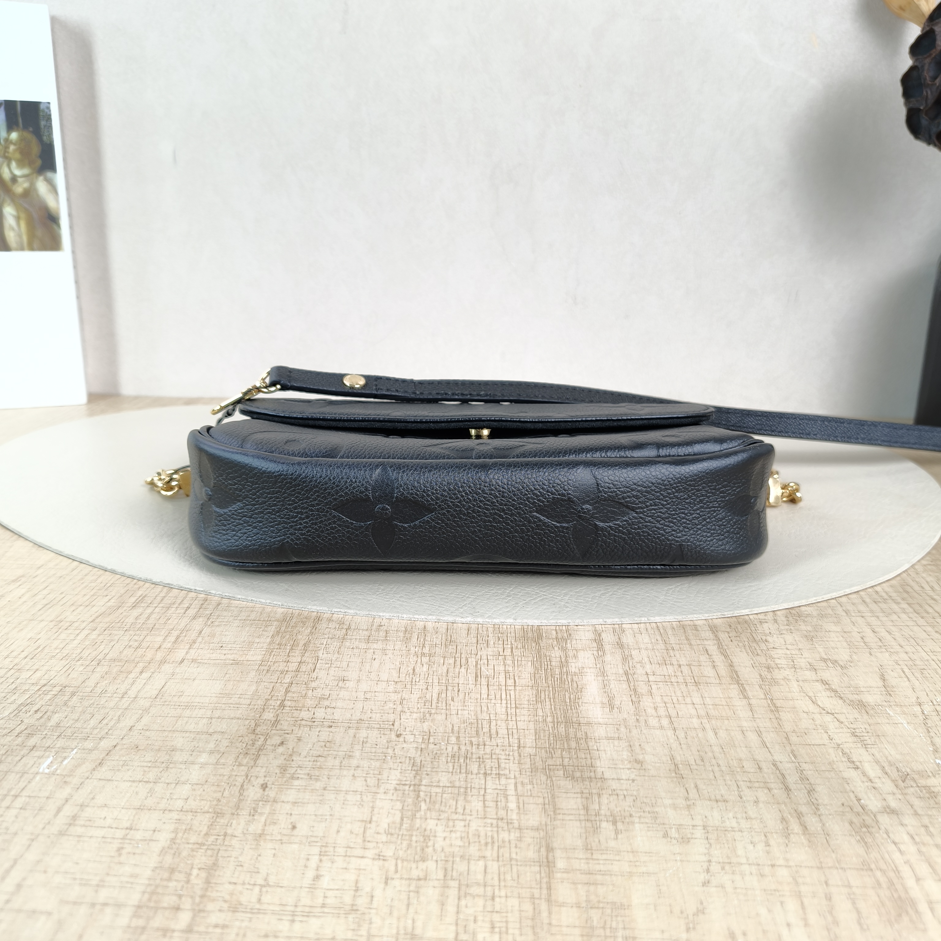 Louis Vuitton Crossbody Bag IVY Black Empreinte Embossed Calfskin Monogram Small23.5 × 4.3 × 12 cm — cover view 5 of 6