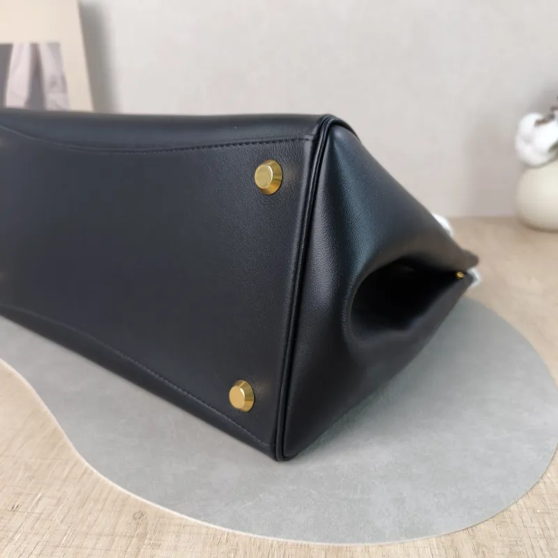 BALENCIAGA Top Handle Bag Hampton Carry All Tote Bag Black Calfskin Small 32 × 16 × 25 cm — detail view 13 of 13
