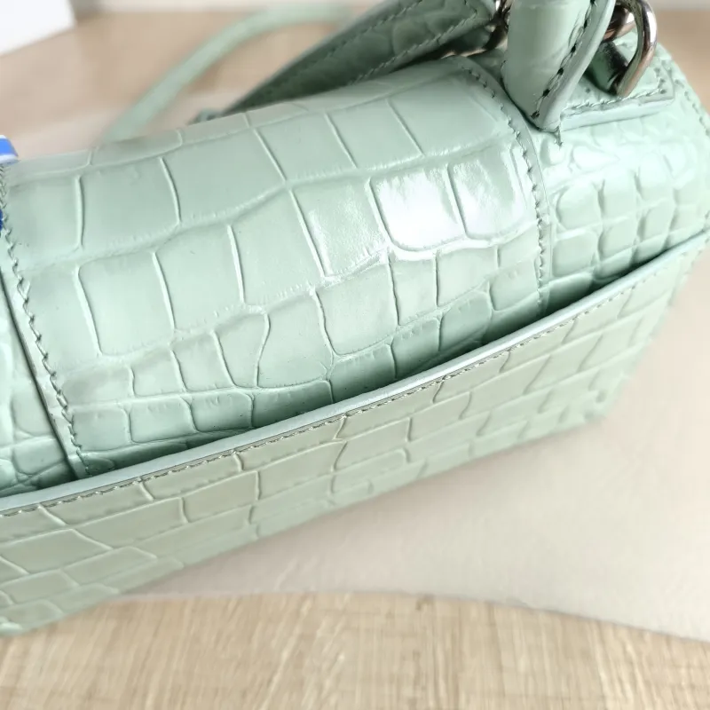 BALENCIAGA Crossbody Bag Hourglass Hourglass Bag Green Calfskin Mini 19 × 5 × 12 cm — detail view 6 of 11