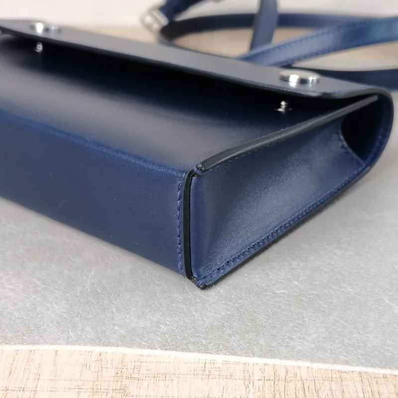 Hermès Crossbody Bag hermesnap 18 Crossbody Bag Epsom Calfskin One Size 18.5 × 4.5 × 11.5 cm K — detail view 10 of 12