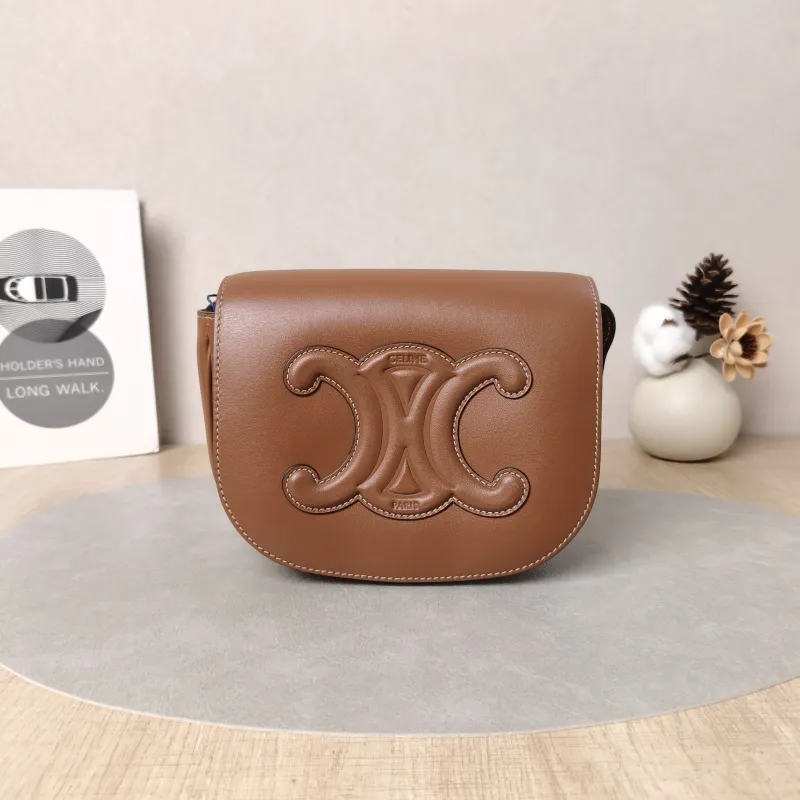 CELINE Crossbody Bag FOLCO TRIOMPHE Caramel Calfskin One Size18.5 × 7 × 15 cm