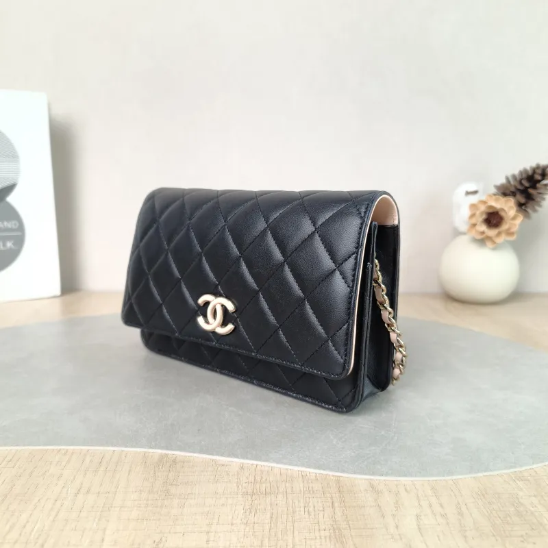 Chanel Crossbody Bag Classic Flap WOC CF WOCWOC Bag Black Pink Lambskin One Size 19 × 4 × 12.5 cm — cover view 4 of 6