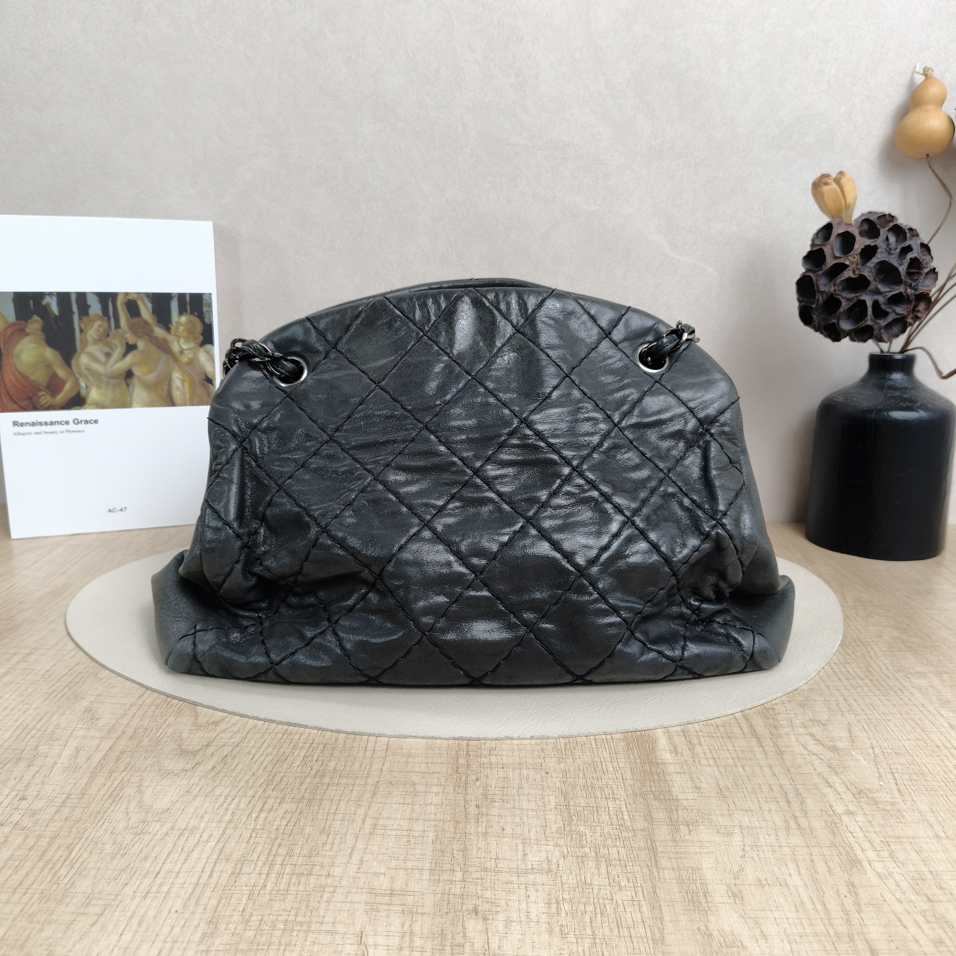 Chanel Shoulder Bag Tote Bag Green Calfskin33 × 11 × 25 cm — cover view 3 of 5