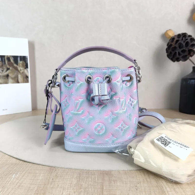 Louis Vuitton Shoulder Bag NANO NOÉ Bucket Bag Nano Collection Calfskin nano 13 × 10 × 16 cm — cover view 5 of 6