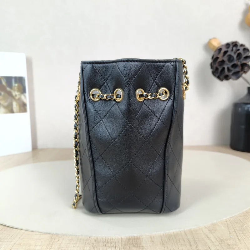 Chanel Shoulder Bag Bucket Bag Black Lambskin One Size 11 × 11 × 17.5 cm — detail view 5 of 10