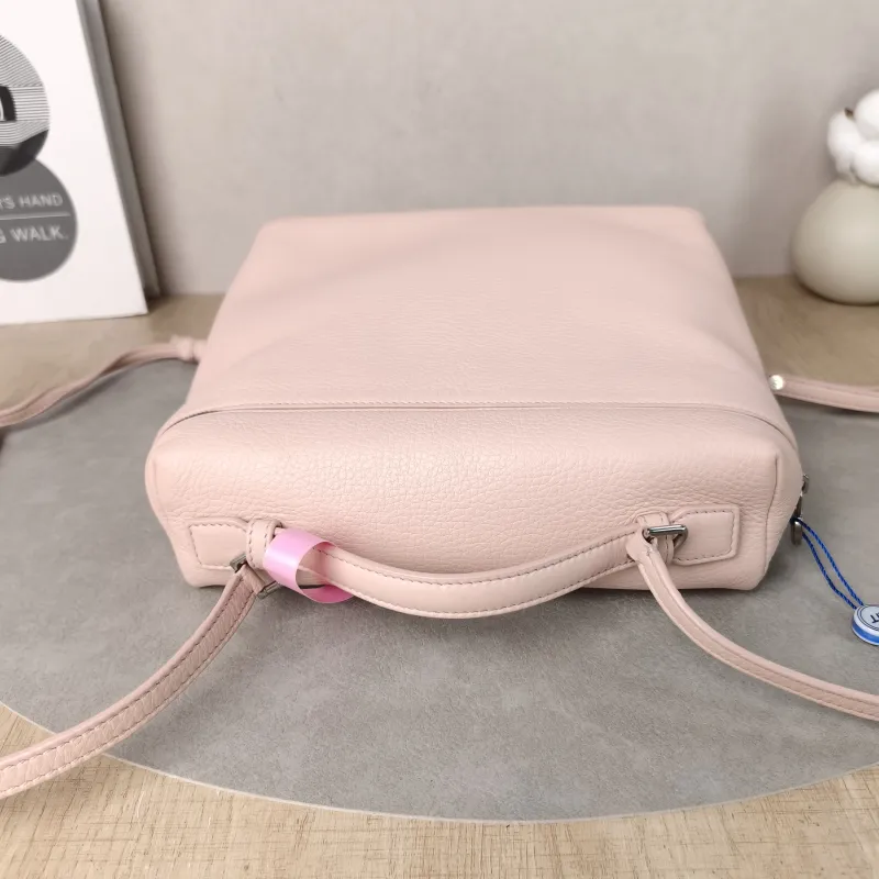 Loro Piana Backpack Backpack Pink Calfskin One Size23 × 8 × 21 cm — detail view 8 of 14