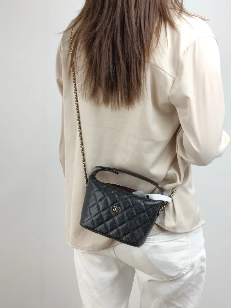 Chanel Crossbody Bag Vanity Case Bag Black Grained Calfskin One Size 21.5 × 7.5 × 19 cm — on-model view 2 of 3