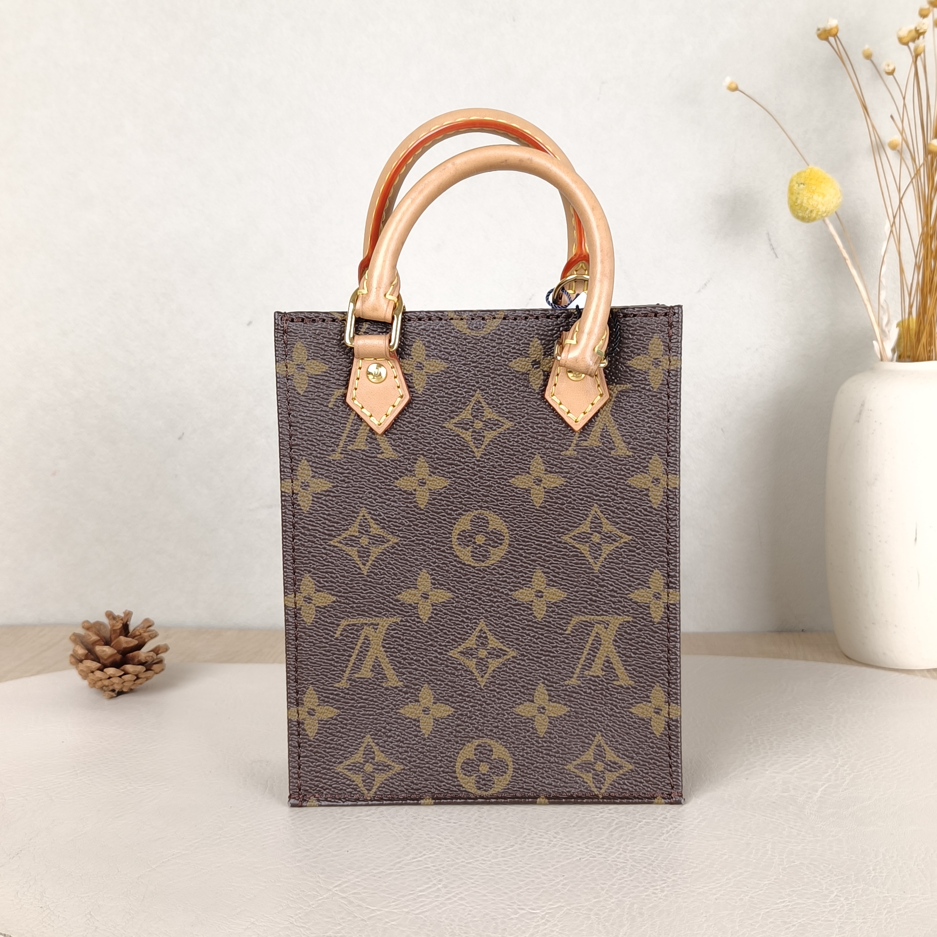 Louis Vuitton Crossbody Bag PETIT SAC PLAT Mini Monogram PV Cmini14 × 5 × 17 cm — cover view 2 of 6